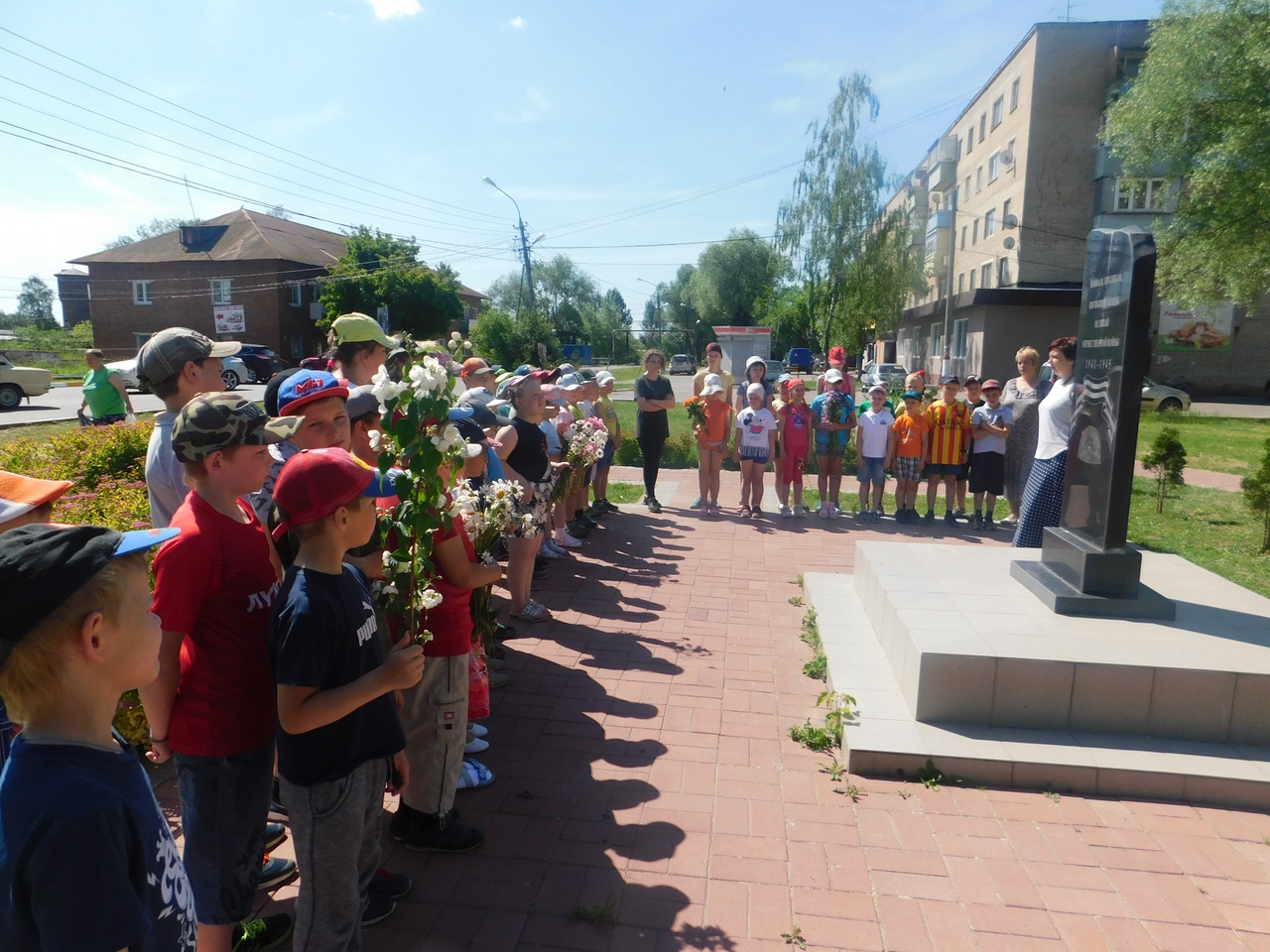 На митинге, посвященном Дню Памяти и Скорби